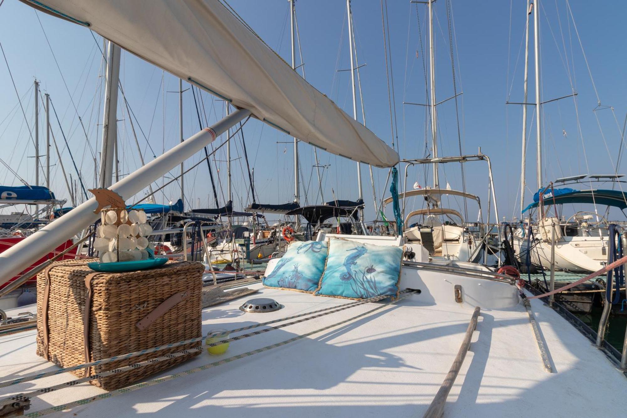 Hotel Quo Vadis Yacht à Bari Extérieur photo